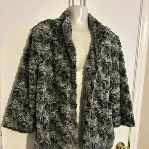 CHICO’S Fake Fur 3/4 sleeve jacket - Like new!